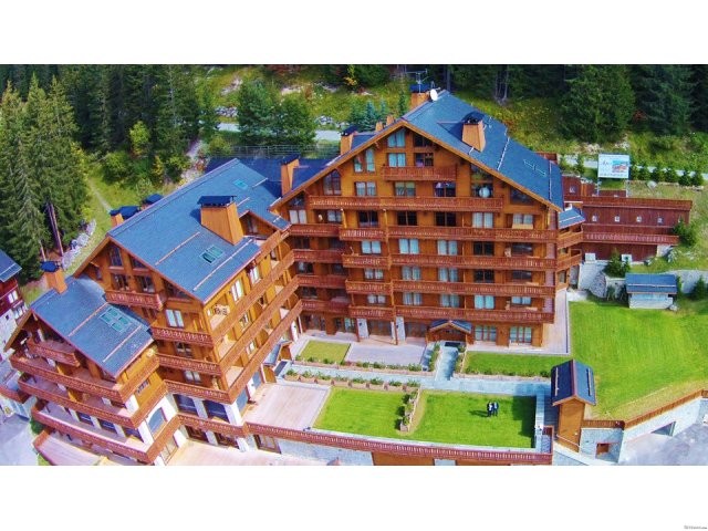 Brand New ski in and out 3 bedroom..