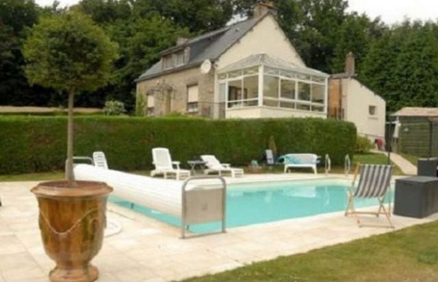 Super House with Swimming Pool