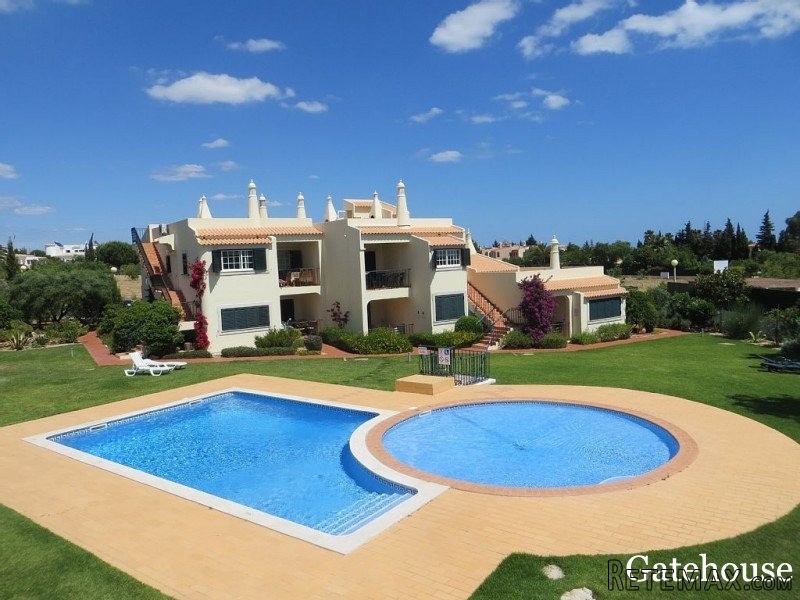2 Bed Apartment In Carvoeiro For Sale..