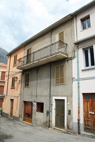 Very unique townhouse in a fantastic.. - 2