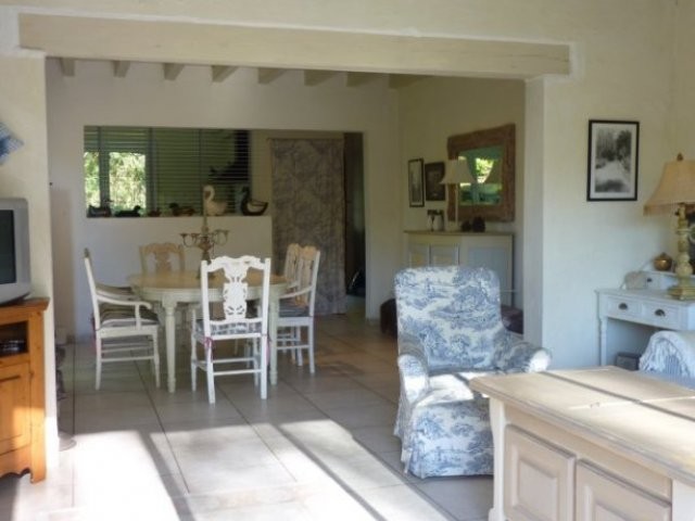 Beautifully Presented Home With.. - 2