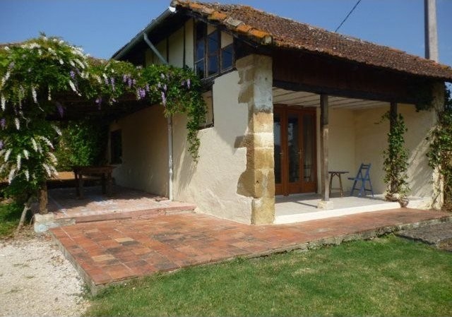 Lovely Cottage Near Huge Lake - 2