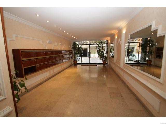 Central large studio, 100 metres from.. - 2