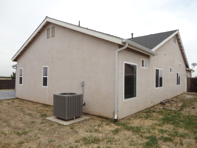 2289 Oak Avenue Sanger, CA, 93657.. - 2