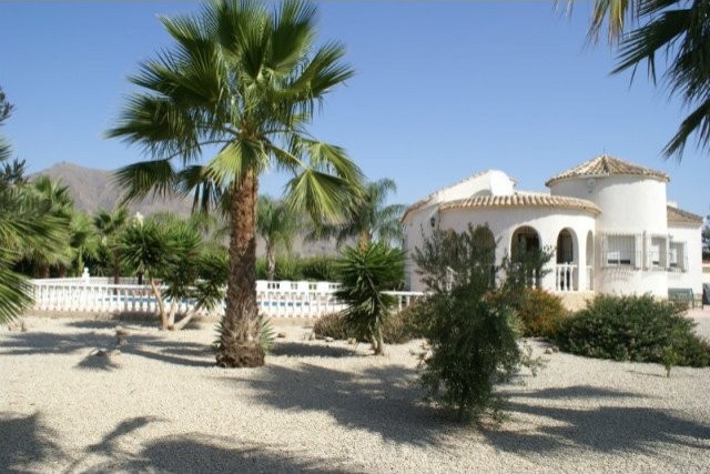 3 bedroom, 2 bathroom Finca / Country..