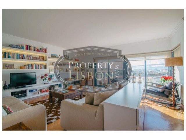 3-Bedroom 3-Bathroom Apartment with..