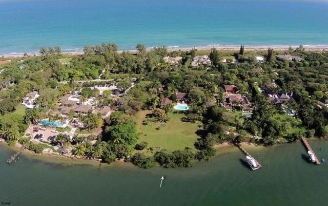 5 bedroom Residence For Sale: Hobe.. - 2