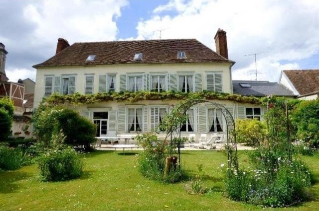 5 bedroom Character For Sale: 60000..