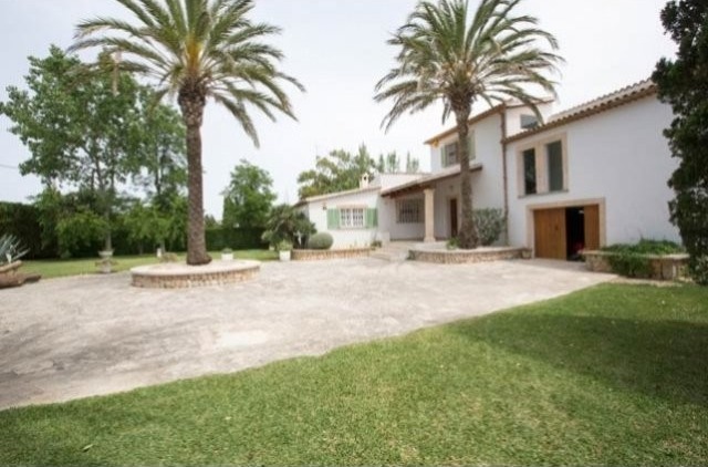 Finca In A Quiet Area Between Pollensa.. - 2