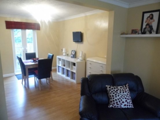 3 bedroom, Semi-detached House house.. - 2