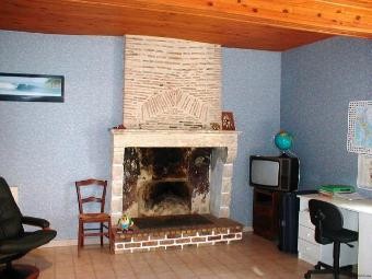 A Beautiful South Facing Stone Property.. - 2