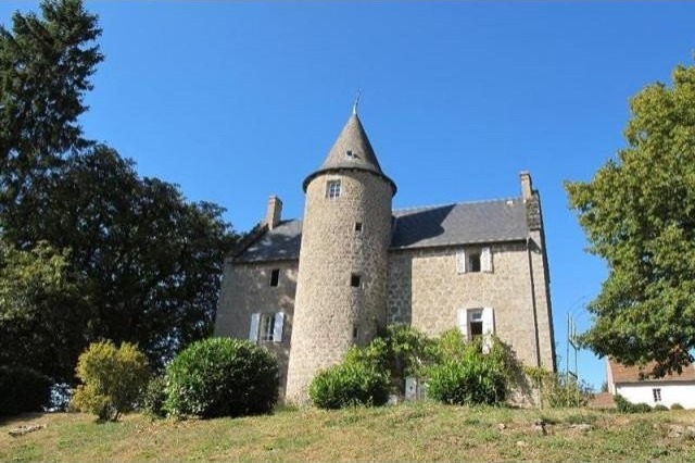6 bedroom Castle For Sale: 23200..