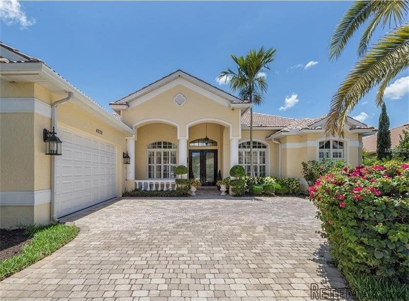 3 bedroom House For Sale: 4228 Corso.. - 2