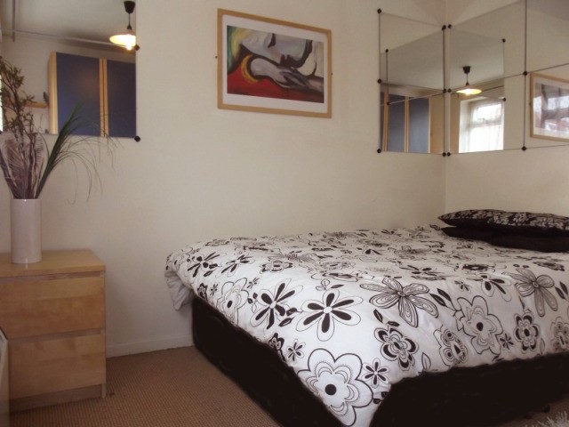 14 Victoria Terrace, LS3 1BX