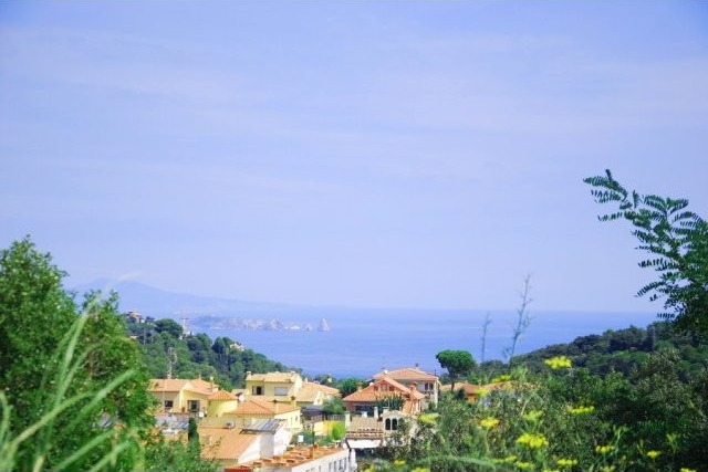 Plot of land with views of the sea and.. - 2