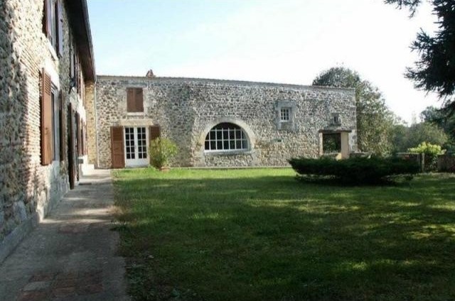 3 bedroom Character For Sale: 86340 15.. - 2