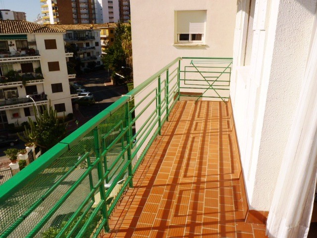 2 Bed Apartment for sale in Benalmadena.. - 2