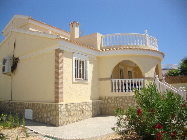 3 Bedroom Detached Villa with Private.. - 2