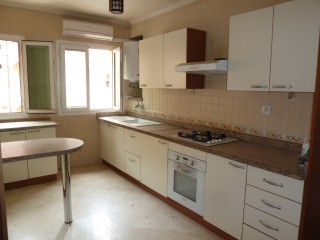 Apartment 2 Beds - lounge - 1.5 Bath -..