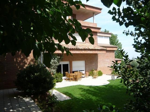 7 bedroom Detached House For Sale:.. - 2
