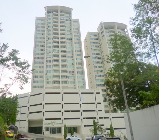 Beautiful Apartment For Sale Edison Park