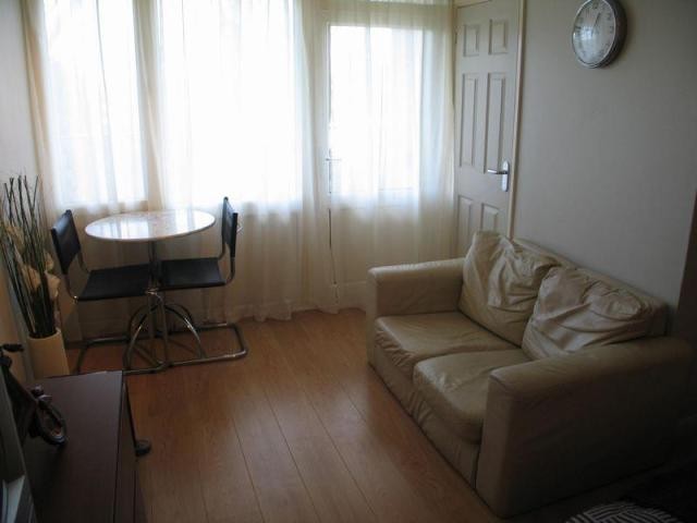 Property For Rent: Bishopsfield Road.. - 2