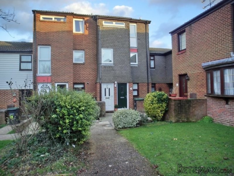 - Kent - For Sale