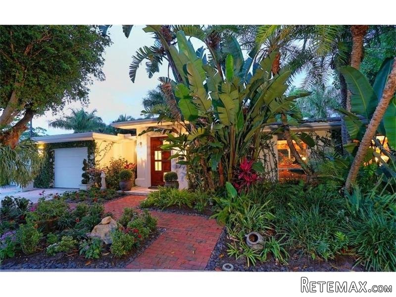 3 bedroom House For Sale: 4487 Camino.. - 2