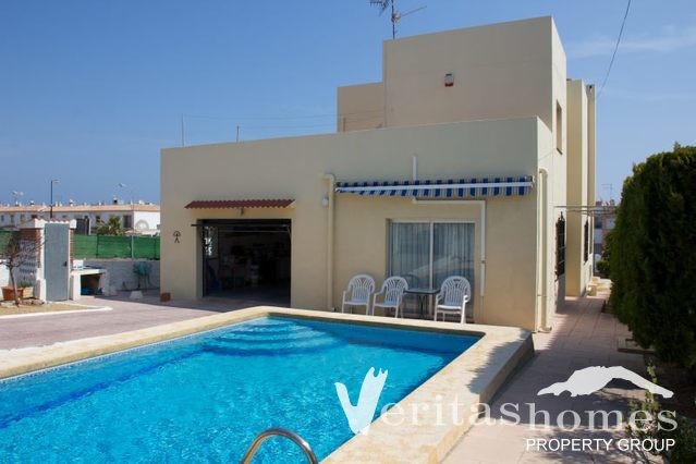 Ref: 1549 - Villa for Sale in Garrucha
