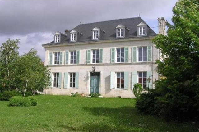 4 bedroom House For Sale: 17500..