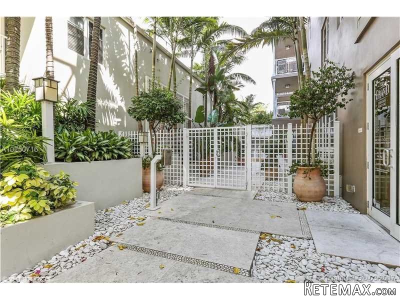 2 bedroom Flat For Sale: 3540 Main Hwy.. - 2