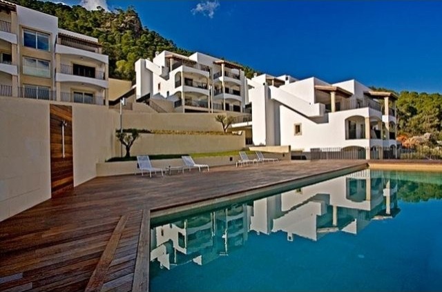 New Luxury Apartment With Beautiful..