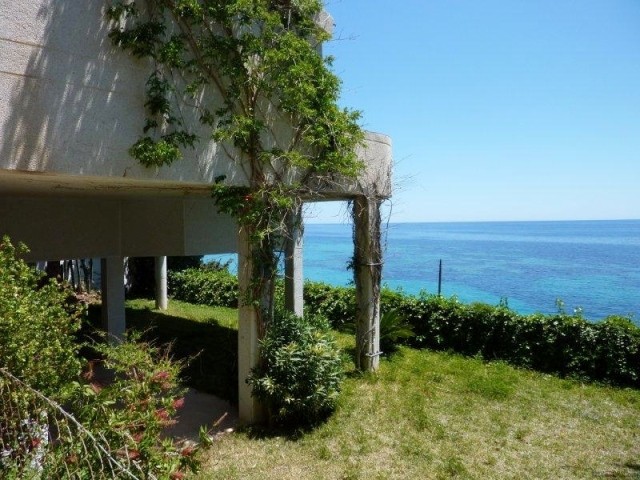 Sea Front Villa, Campello, Costa.. - 2