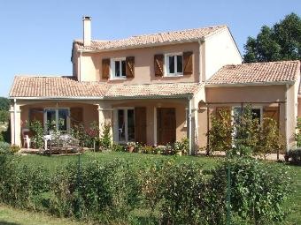 In Perigord Agenais, Very Beautiful 3/4..