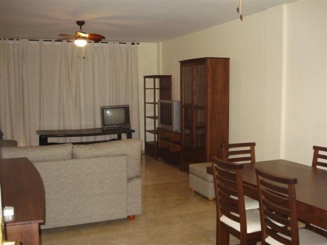 2 Bed Apartment for sale in La Duquesa - 2