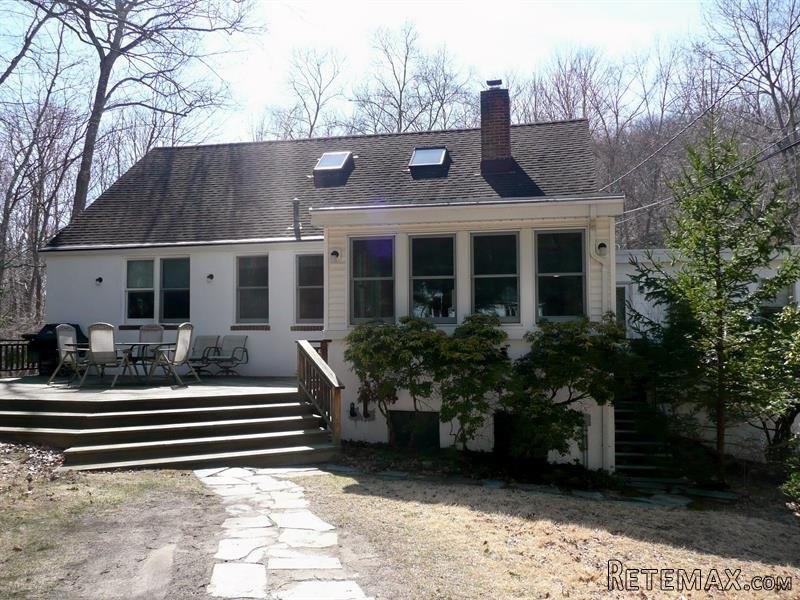 4 bedroom Flat For Sale: 34 Main Street..