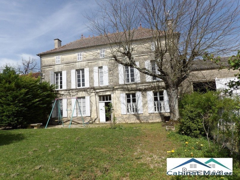 Maison De Maitre For Sale With Garden..