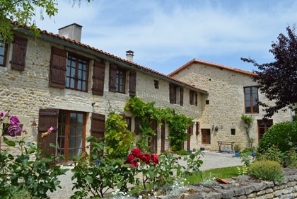 Lovely stone cottage with large barn..