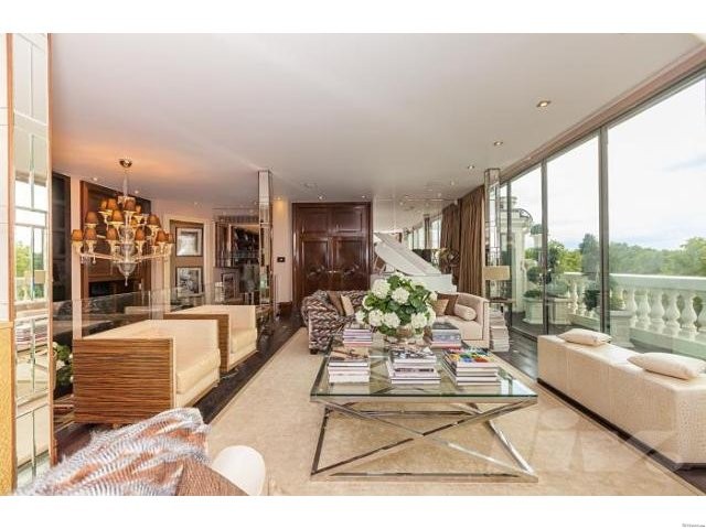 6 bed flat to rent in Wellington Court.. - 2