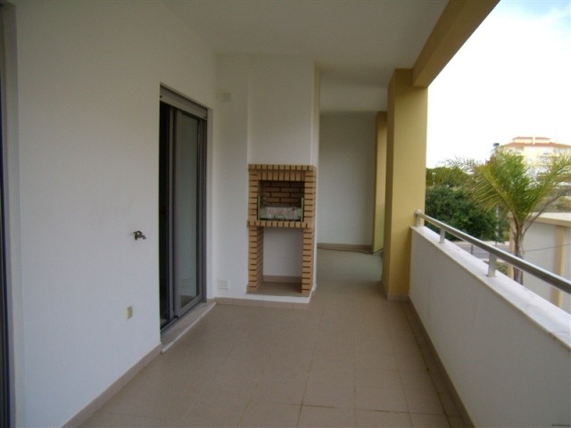 2 BEDROOM APARTMENT - 2