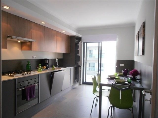 LUXURY 1 BED APARTMENT WITH ROOF TOP.. - 2