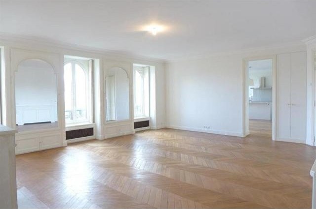 3 bedroom Property For Sale: Avenue.. - 2