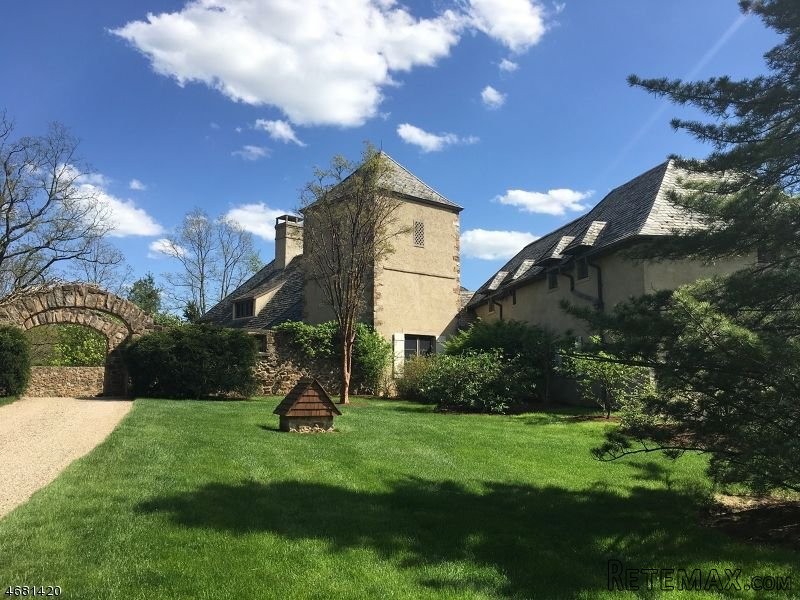 5 bedroom Detached House For Sale: 268.. - 2