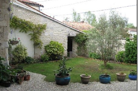 Stone House For Sale St Jean D Angely - 2