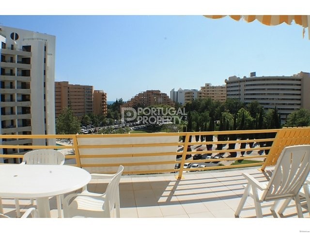 Large central apartment minutes from.. - 2