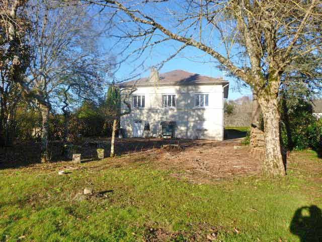 Town House With Basement, Please Also..