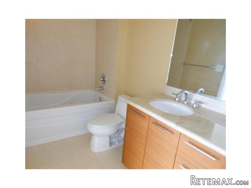 1 bedroom Flat For Sale: 50 Biscayne.. - 2