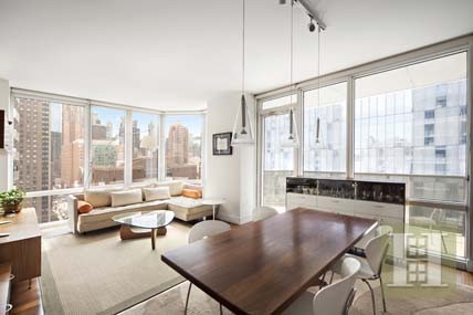 2 bedroom Apartment For Sale: 10 WEST..
