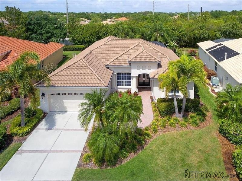 4 bedroom House For Sale: 6827..