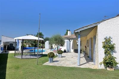 Villa 6 Rooms